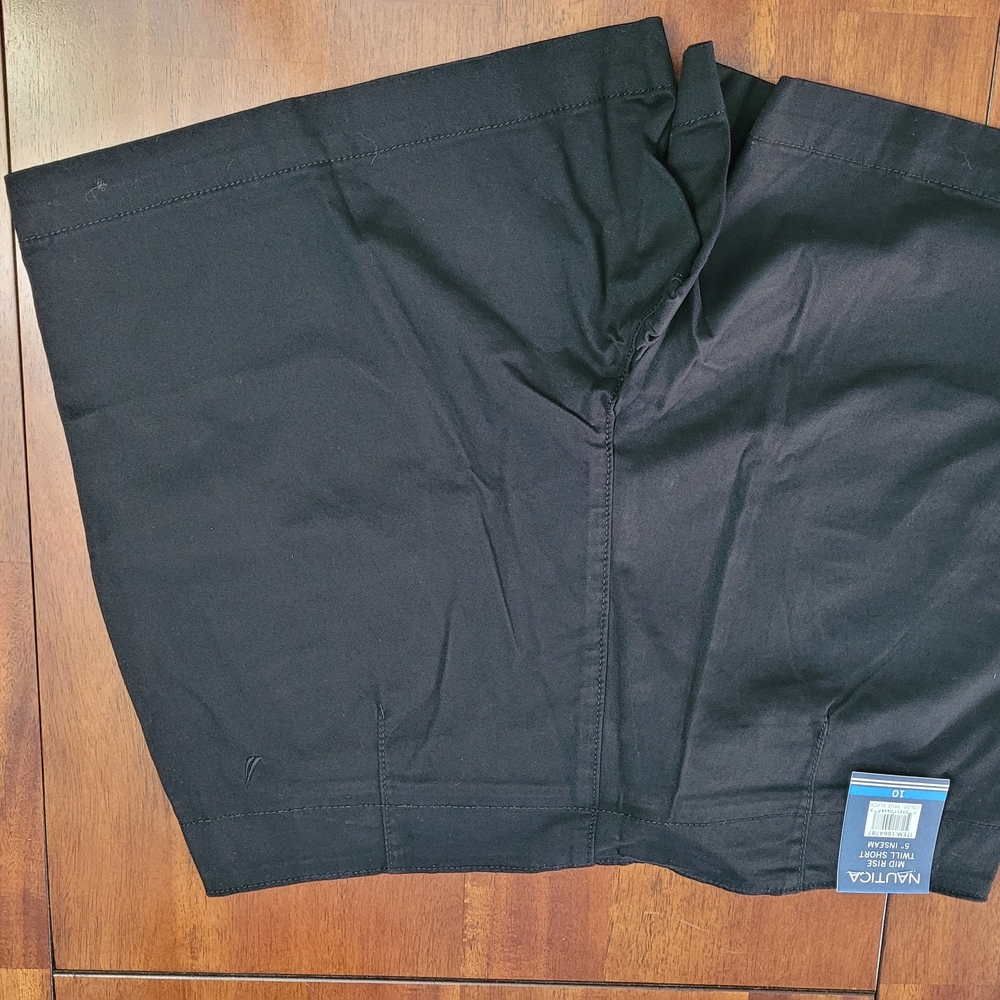 Nautica Women's Black Flat Front Shorts